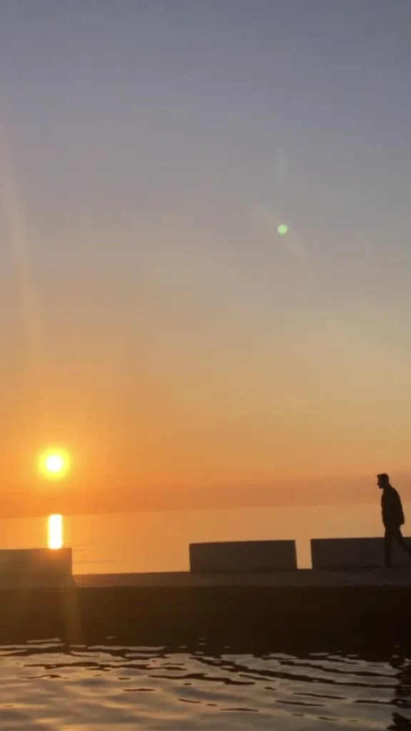 একাকিত্ব